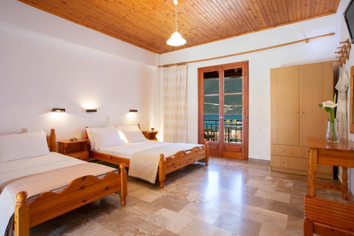 Liotrivi Studios Vasiliki Buitenkant foto