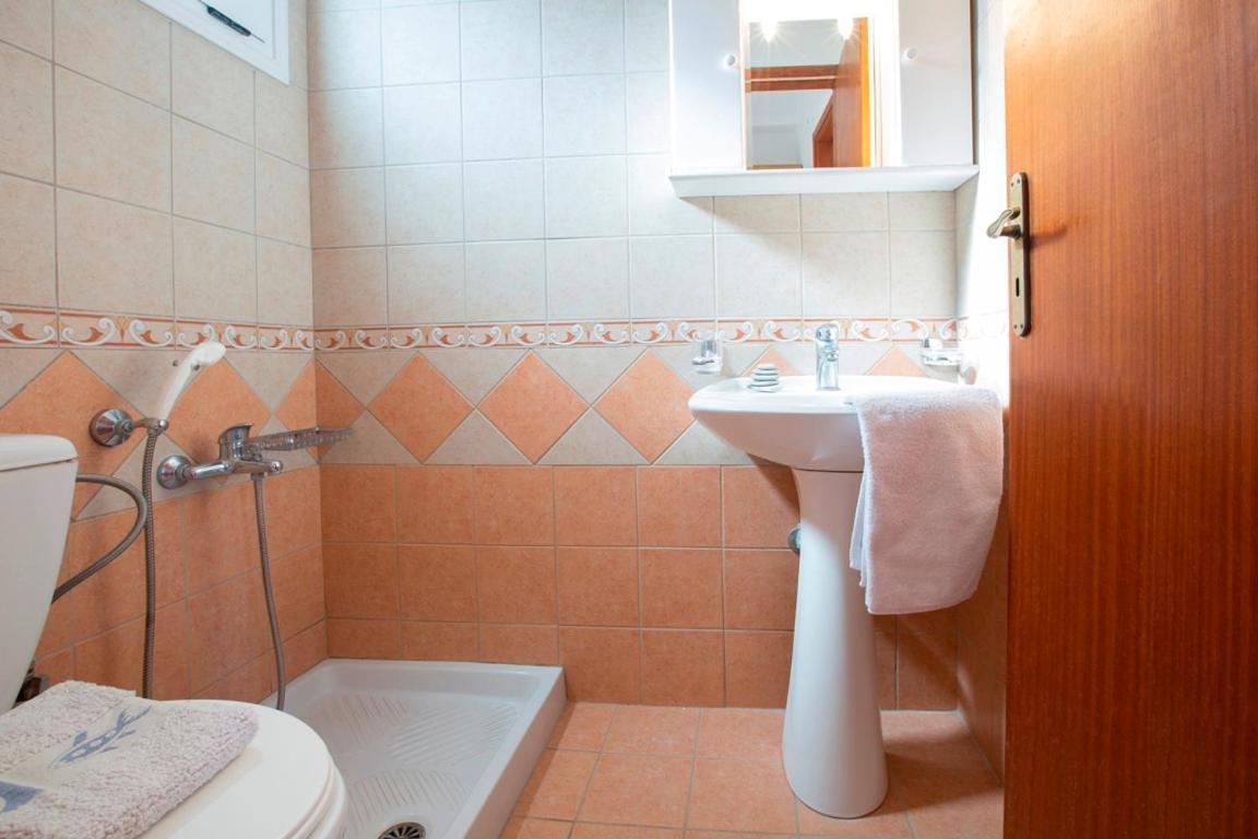Liotrivi Studios Vasiliki Buitenkant foto