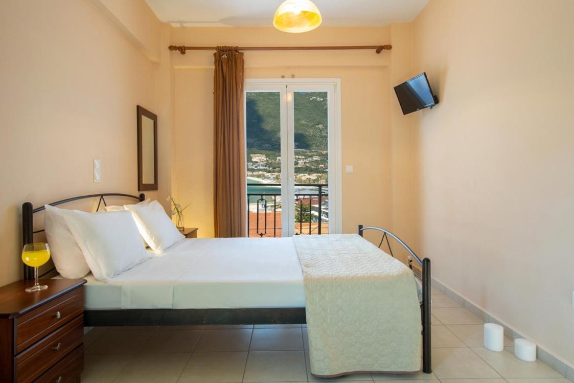 Liotrivi Studios Vasiliki Buitenkant foto