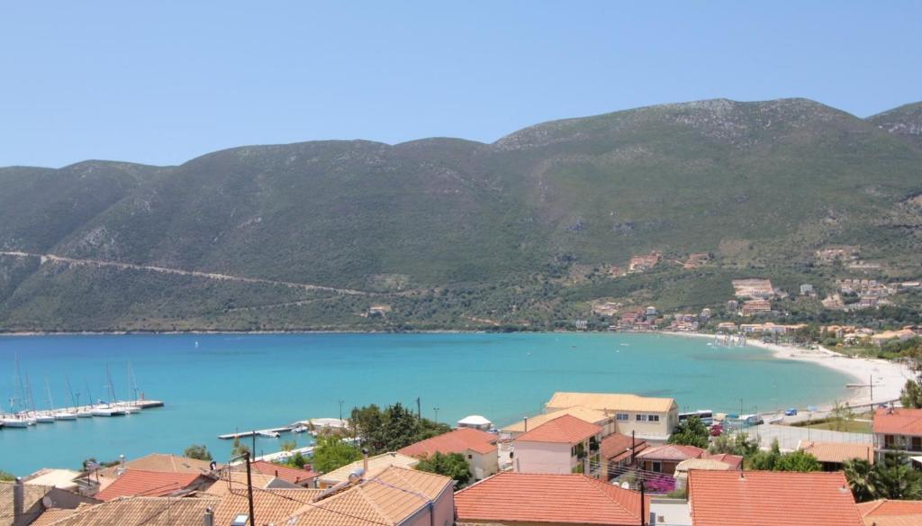 Liotrivi Studios Vasiliki Buitenkant foto