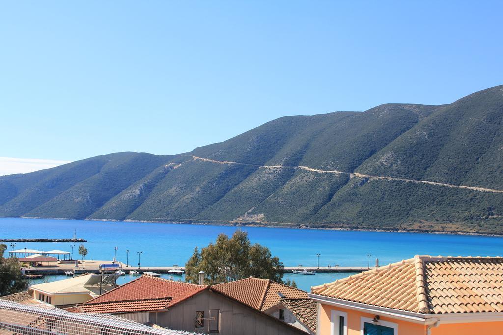 Liotrivi Studios Vasiliki Kamer foto